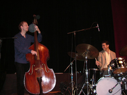 <A href="http://onefinalnote.com/features/2005/kelsey/">One Final Note.</A> - Chris Kelsey : The OFN Interview
