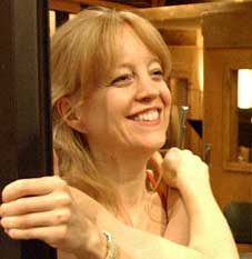http://www.mogswebsite.com/id253.htm - Marks Music Source reviews Rachel Z